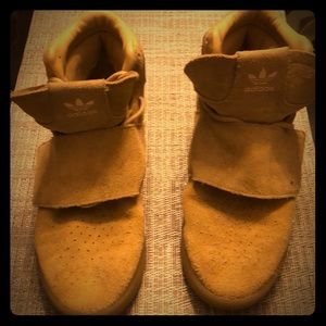 I am selling tubular adidas.